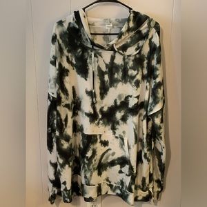 NWOT Sew in Love Dark Green Tye Dye Hoodie , size 2x